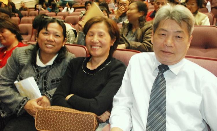 Land Bank Manager Chen Zize and his wife (The Epoch Times)