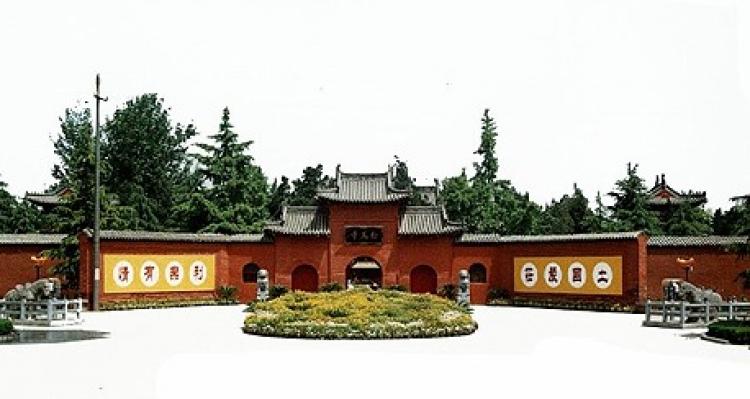 White Horse Temple, the oldest temple in China, was established by Emperor Ming during the Eastern Han Dynasty. (web photo)