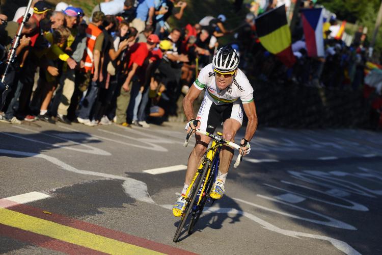Cadel Evans of Australia on his way to winning the elite men's road race of the UCI cycling road World Championships on September 27, 2009 in Mendrisio, Switzerland.  (Gabriele Putzu/AFP/Getty Images)