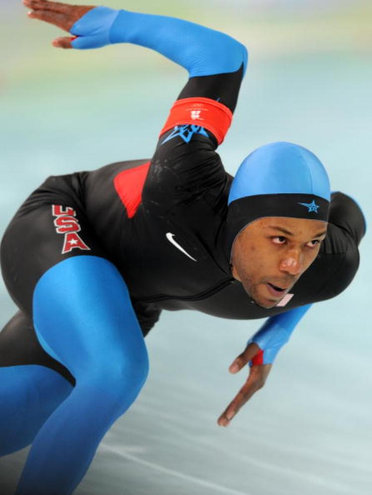Shani Davis of the United States competes during the men's Speed Skating 500 m. (Dimitar Dilkoff/AFP/Getty Images)