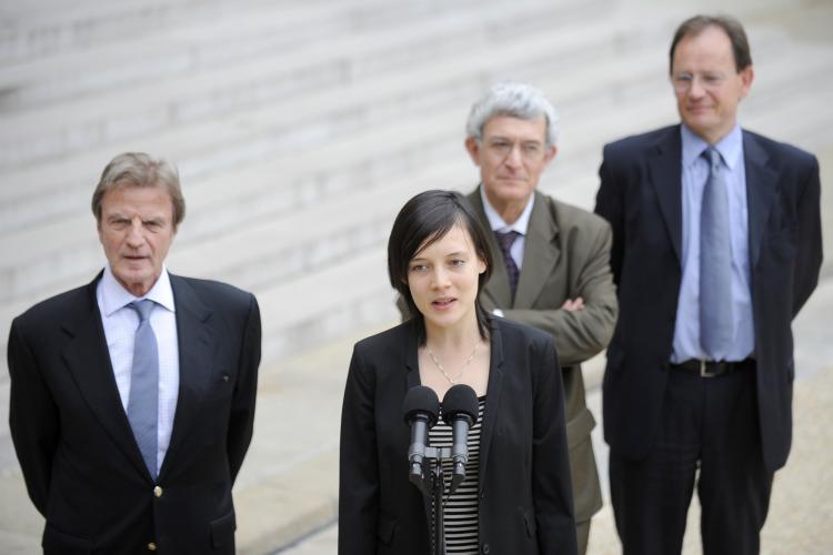 French academic Clotilde Reiss speaks to journalists next to her father Remi Reiss (R), French Ambassador to Iran Bernard Poletti (2nd R) and French Foreign Affairs Minister Bernard Kouchner (R) at the Elysaee Palace in Paris, after returning to France. (Lionel Bonaventure Getty Images)