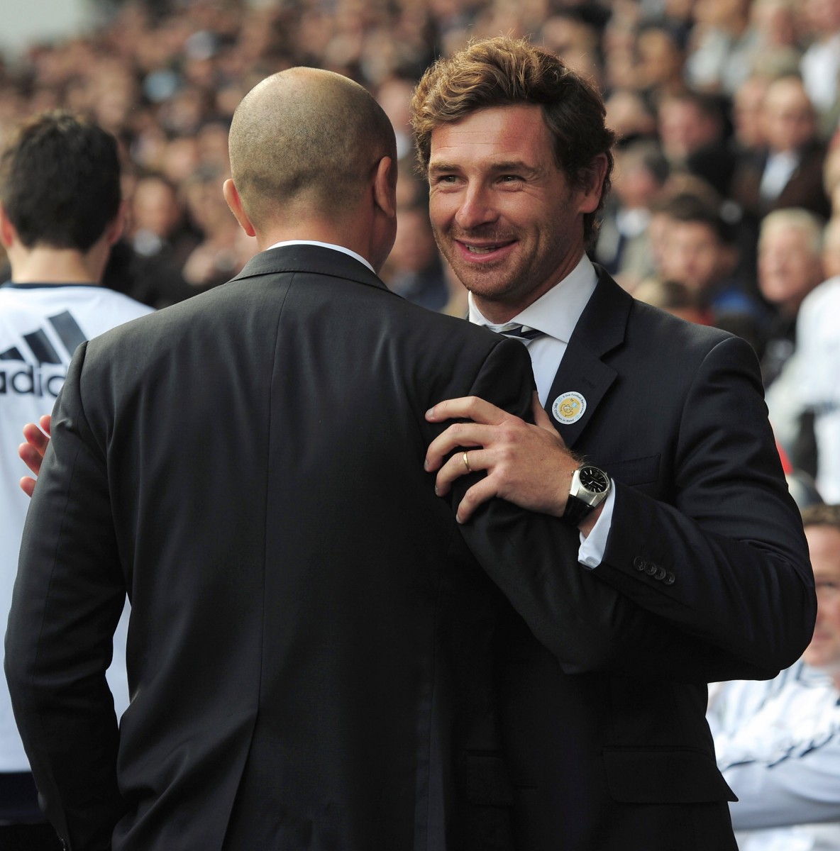 Tottenham manager Andre Villas-Boas greets Chelsea manager Roberto Di Matteo prior to their teams' clash on Saturday in the English Premier League. (Shaun Botterill/Getty Images)
