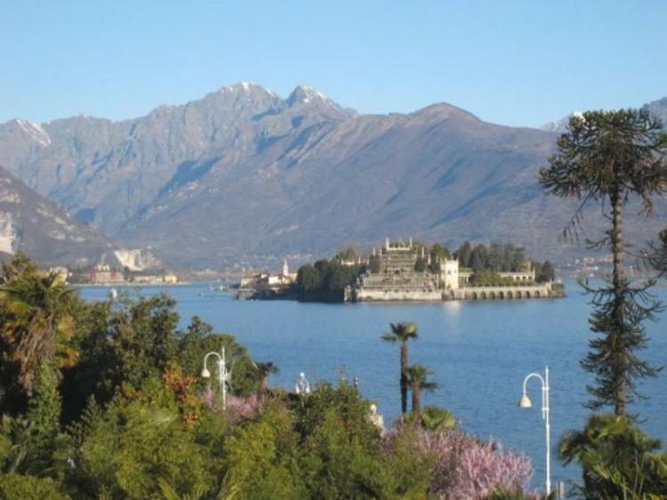 View of Isola Bella from Stresa (courtesy of Elke Backert)