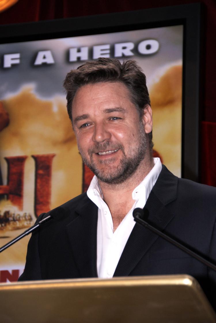 At a press conference in Sydney, actor Russell Crowe has agreed to narrate Sydney's ANZ Stadium version of Ben Hur. (benhur.com.au)