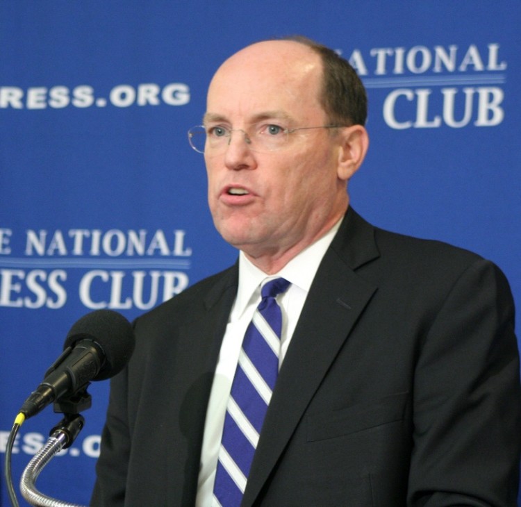 Dennis M. Kelleher, CEO of Better Markets, Inc. details the cost of the 2007-2008 financial crisis at a National Press Club Newsmaker event in Washington, Sept. 15. Kelleher measures the cost of the Great Recession in terms of lost wealth due to reduced GDP, unemployment, stock market losses, housing value declines, government bailouts, and economic hardship. (Gary Feuerberg/ The Epoch Times)