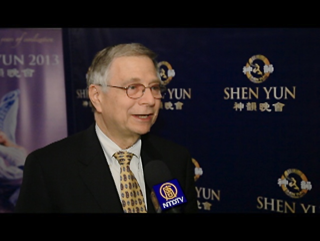 Ray Zuckerman enjoys Shen Yun