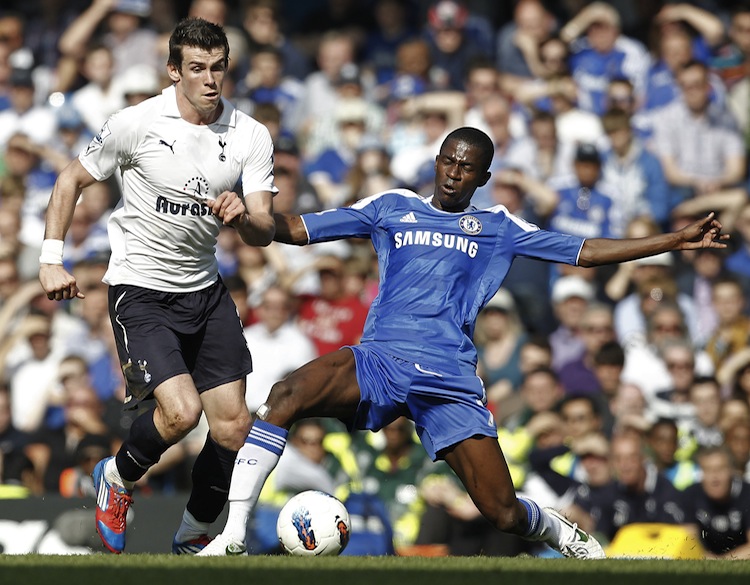 Tottenham's Gareth Bale was held in check by Chelsea's Ramirez in Saturday's early English Premier League kickoff. (Ian Kington/AFP/Getty Images)
