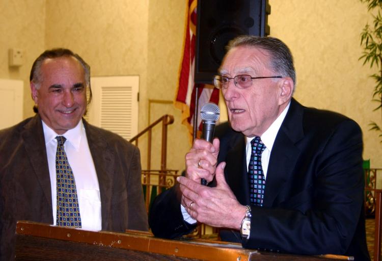 Chet Campanella speaks at 'Una Storia Segreta: An Open Forum.' (Perple Lu/The Epoch Times)