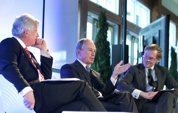 CLEAN ENERGY TALK: Mayor Michael Bloomberg (C) joined World Bank President Robert Zoellick (R) and former Toronto Mayor David Miller (L) in a panel discussion on a city-centered perspective of energy and climate change on Thursday in New York City.  (Courtesy of Jin Lee/Bloomberg)