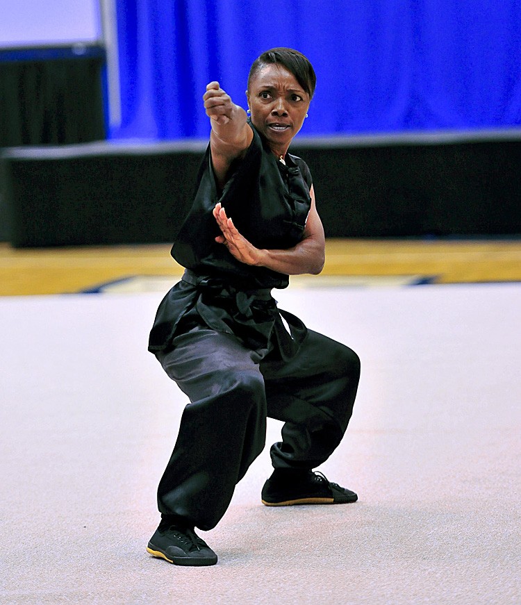 Curline Dvorok, practicing in the Choy Lee Fut School. (Dai Bing/The Epoch Times)