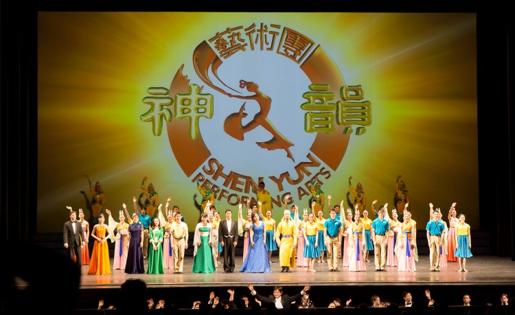 Shen Yun Performance at the Kennedy Center in Washington, D.C. on Jan. 30. (Lisa Fan/The Epoch Times)