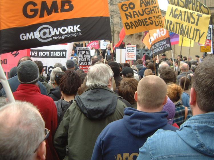 Protesters and union members in Sheffield on March 12 during the Liberal Democrats Spring Conference. Five thousand of an expected ten thousand marched through the city centre of the deputy Prime Minister's home town. About a dozen protesters tried to occupy shops in the Fargate shopping area but were moved on by police.(Epoch Times)