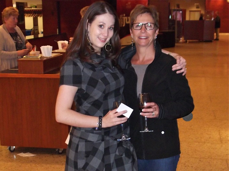 Nicole Zingle (L) and her mother Arlene McDougall at Shen Yun