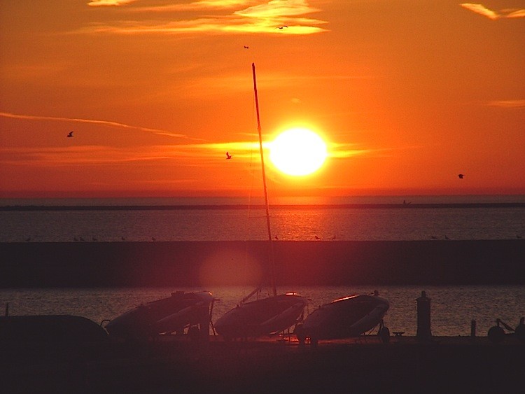 Research has shown that 97 percent of people in the Great Lakes Basin believe the Great Lakes are important to their lives. Only four percent say they have a personal responsibility to protect them. (Tim Gebhart/The Epoch Times)