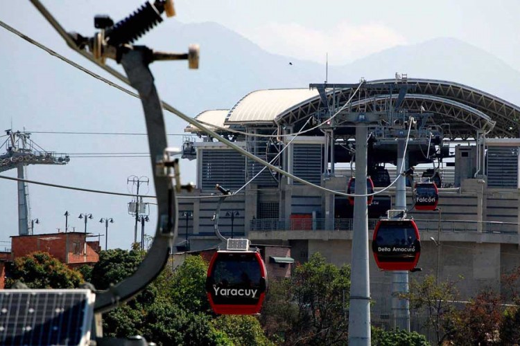 The Metrocable gondola lift system in Caracas, Venezuela, serves as a means of transportation for thousands of people each day.  (Courtesy of Steven Dale)