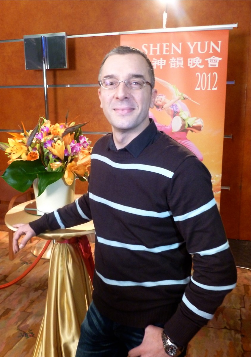 Fillipo Radrizzani at intermission of Shen Yun