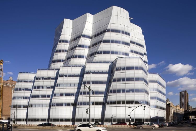 SAILING THE HUDSON: Frank Gehry's design for IAC headquarters in West Chelsea was inspired by sailboats. (Albert Vercerka/ESTO Photographics)