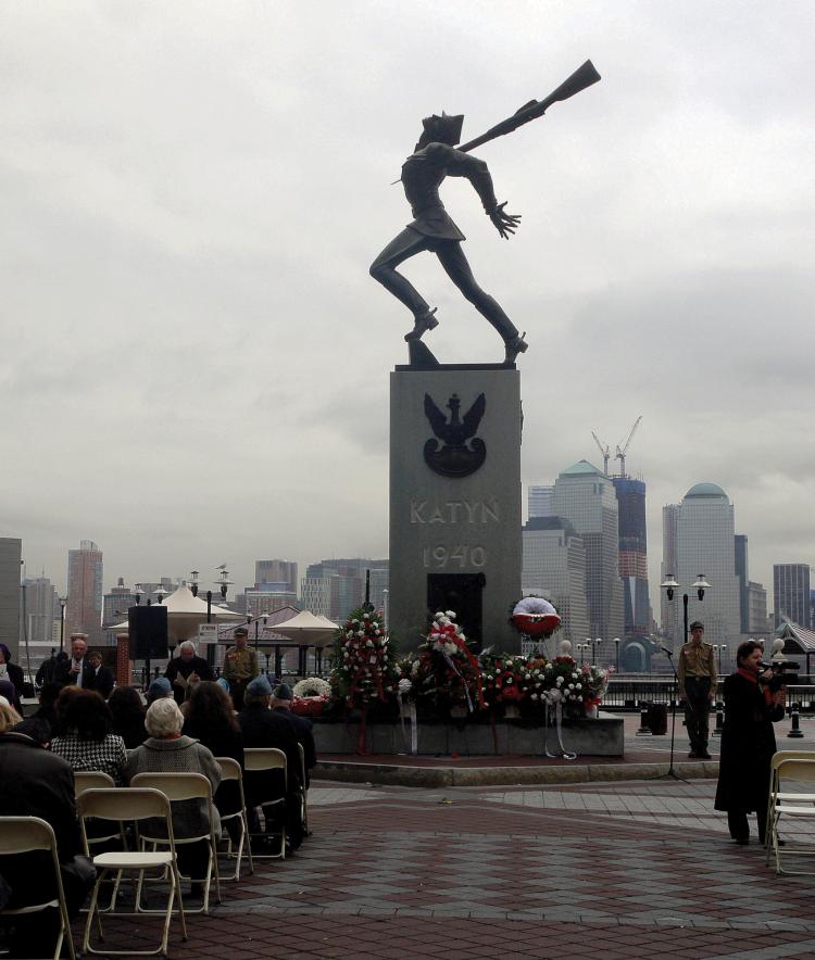 COMMEMORATION: Polish Americans gathered at the Katyn Monument in Jersey City, N.J., on Sunday to remember 22,000 Polish nationals who were massacred by the Soviet police in 1940, as well as to honor the victims of the 2010 plane crash that killed all 96 members of the Polish delegation on board.( Ella Kietlinska/The Epoch Times)