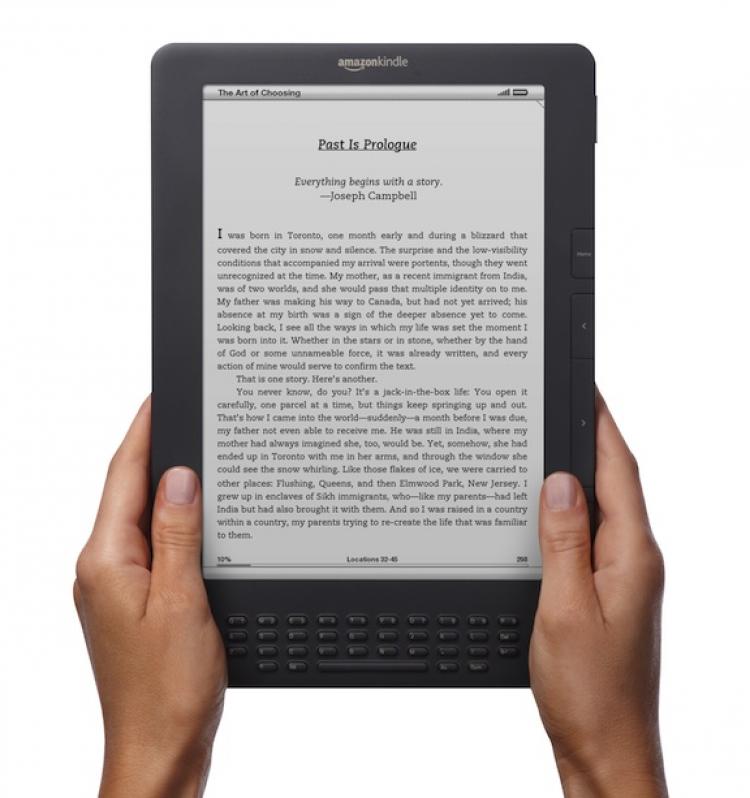 The Kindle DX (graphite) Wireless 3G.  (Courtesy of Amazon.com)
