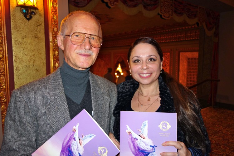 Konrad-Sowinski-Victoria-Caldwell-M-Silver