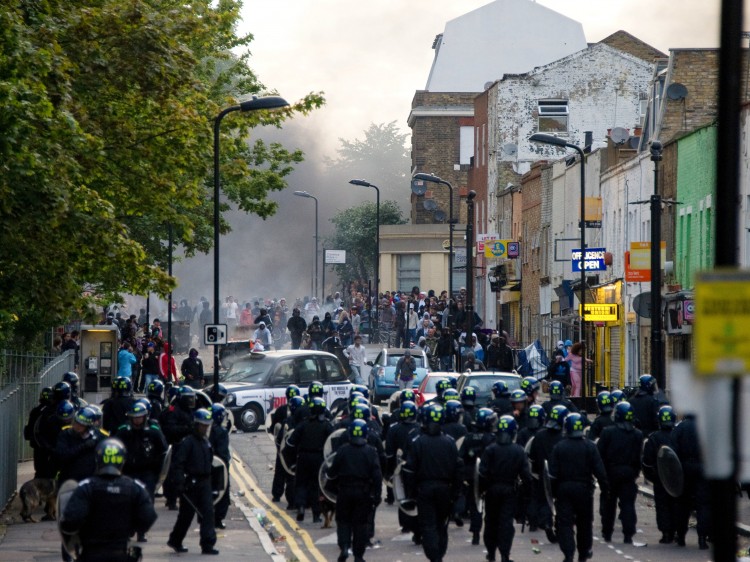 London Struggles to Restore Order Amid Riots The Epoch Times