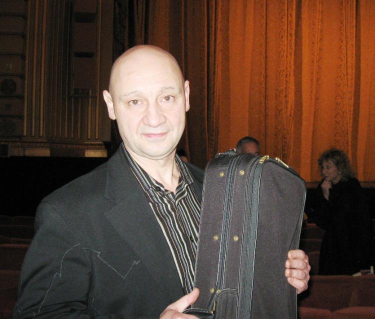 Leon Igudesman, a violinist with the San Francisco Opera Orchestra (Abraham Thompson/The Epoch Times) Leon Igudesman, a violinist with the San Francisco Opera Orchestra (Abraham Thompson/The Epoch Times)