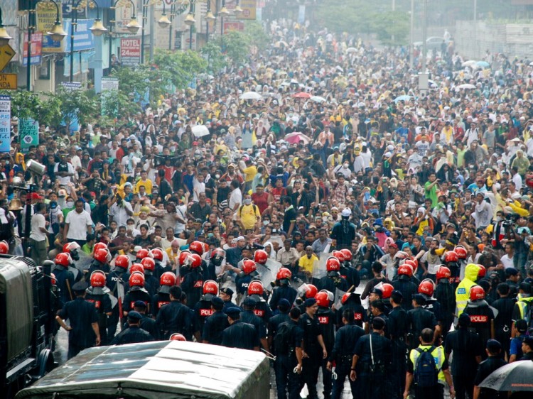 BERSIH RALLY: Bersih 2.0, an umbrella group comprised of 62 nongovernmental organizations, made eight demands for electoral reform. (James Chow/The Epoch Times)