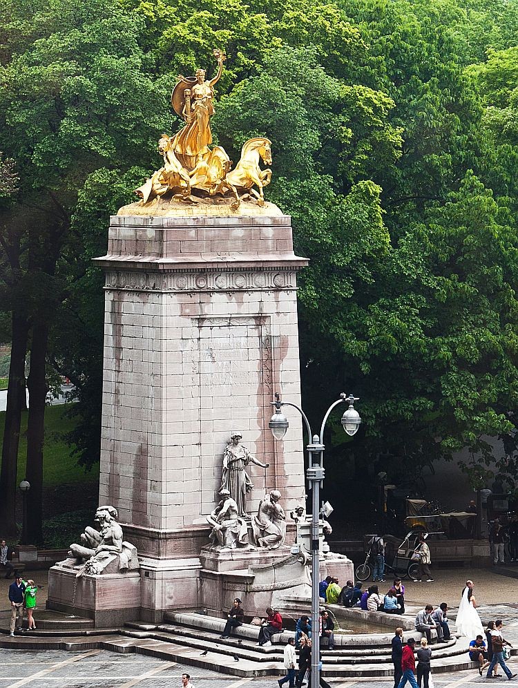 THE MAINE: A monument to the 260 sailors that died in the 1898 explosion on the USS Maine at the south west entrance to Central Park. (Amal Chen/The Epoch Times)