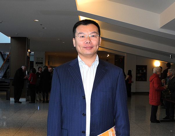 Mr. Qiu Mingwei