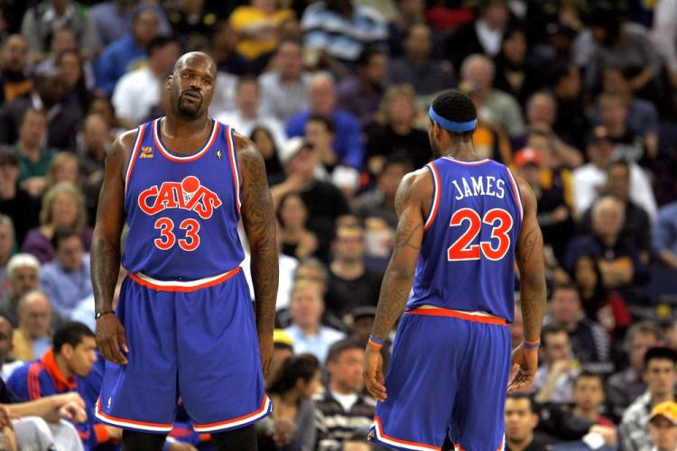 Shaquille O'Neal's season-ending injury last Thursday could put LeBron James's title credentials at risk. (Ezra Shaw/Getty Images)