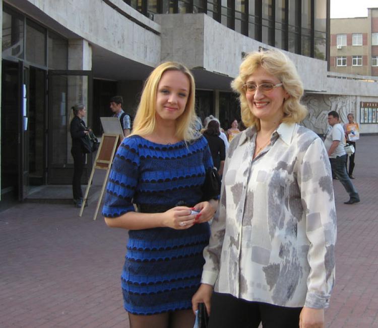Anya and her mother Ludmila had tickets to attend the Shen Yun performance that was scheduled for May 28, in Ukraine, before it was canceled as a direct result of pressure by Chinese diplomats. (The Epoch Times)