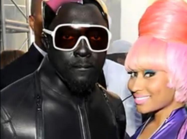 Will.i.am, the rapper for the Black Eyed Peas, wearing blackface paint costume before MTV Video Music Awards. (Screenshot of Youtube.com)