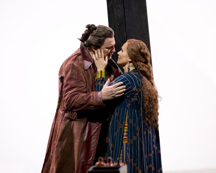 THE ULTIMATE LOVERS: Katarina Dalayman as Isolde and Peter Seiffert as Tristan in Wagner's Tristan und Isolde. (Marty Sohl/Metropolitan Opera)