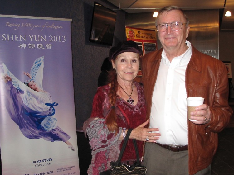 Sharice Heller attended Shen Yun