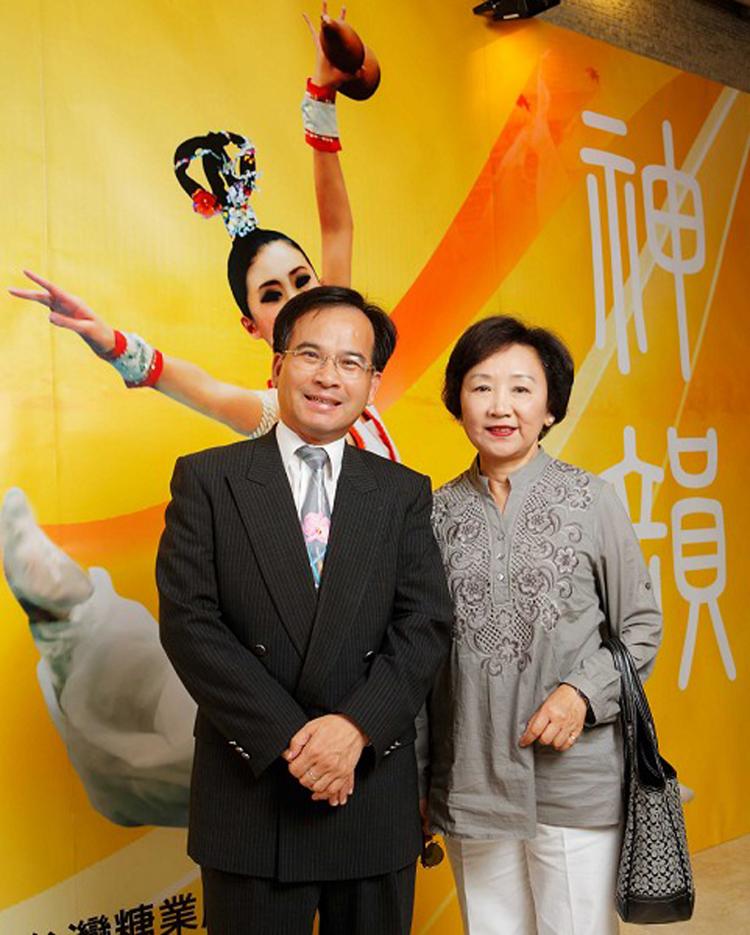 Tainan County Magistrate Su and his wife at DPA in Tainan (The Epoch Times)