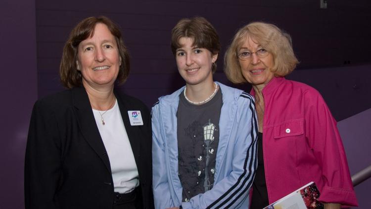 Mrs. Mandrell, her daughter, and her granddaughter at the Divine Performing Arts show in Sarasota, Florida. (Edward Wei/The Epoch Times)