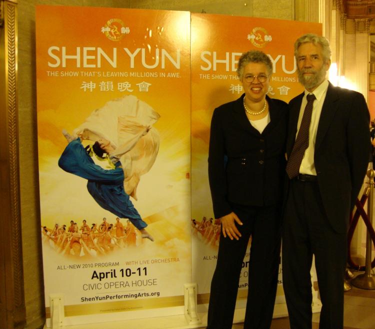 Alderwoman Toni Preckwinkle and her husband, Zeus Preckwinkle. (Stacey Tang/Epoch Times Staff)