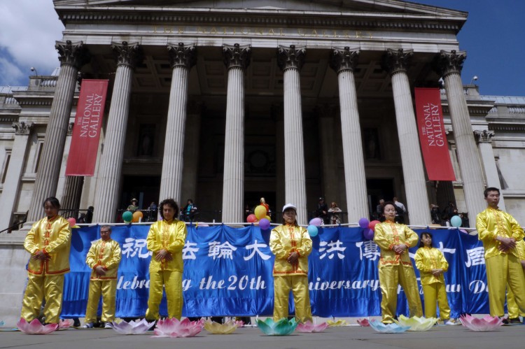 Falun Dafa practitioners Trafalgar Square 
