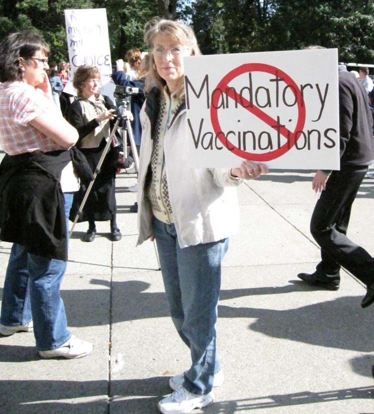 Protesting the mandatory swine flu vaccine in New York State. (Louise McCoy/The Epoch Times)