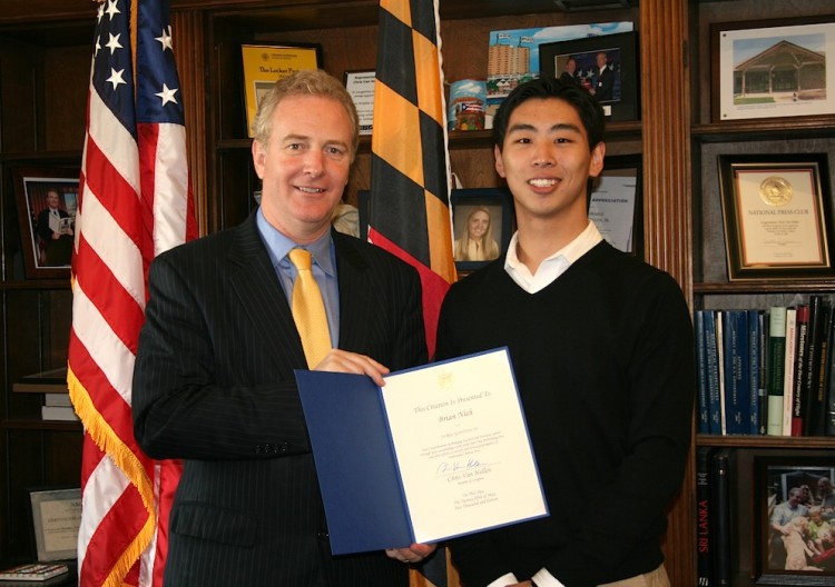 LEADING DANCER For Shen Yun Performing Arts Brian Nieh (Silver Spring) received citation from Congressman Chris Van Hollen (D-Md.) (Grace Yao/The Epoch Times)
