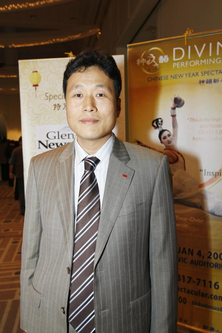 Harrison K. can see a Chinese influence in Korean dancing.  (The Epoch Times)