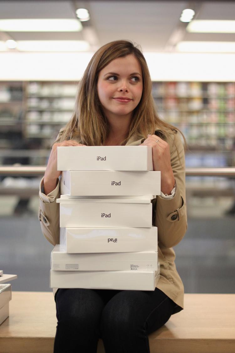 ALL THINGS iPAD: New guide helps users get the most from Apple devices. (Dan Kitwood/Getty Images)
