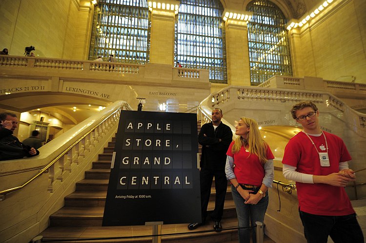 A view of the entrance of the latest Apple store set inside Grand Central Station