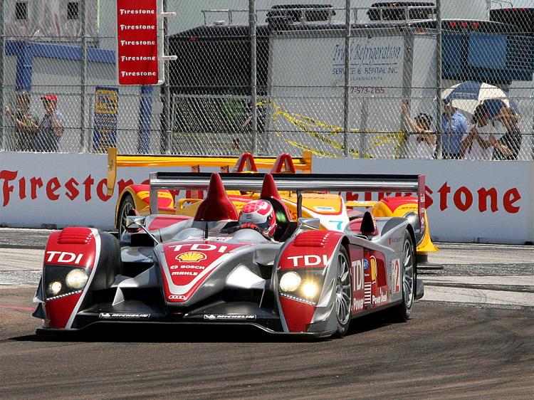 Marco Werner, here driving at the St. Pete Grand Prix, and teammate Luca Luhr, dominated P1 in 2008.  (Sherwood Liu/The Epoch Times)