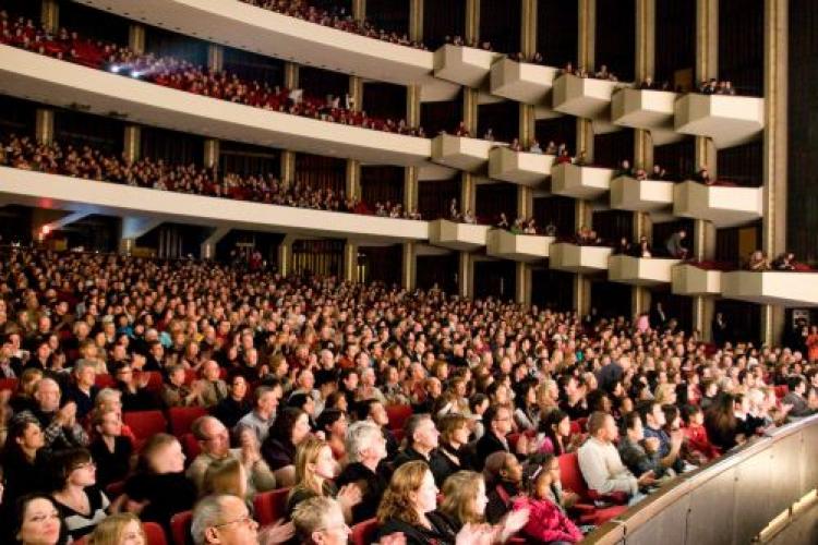 The Divine Performing Arts 2009 World Tour play to a packed house in Ottawa on Friday Jan. 2. (The Epoch Times)