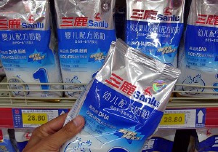 Baby formula produced by Sanlu Group. (xiao8ge.com)