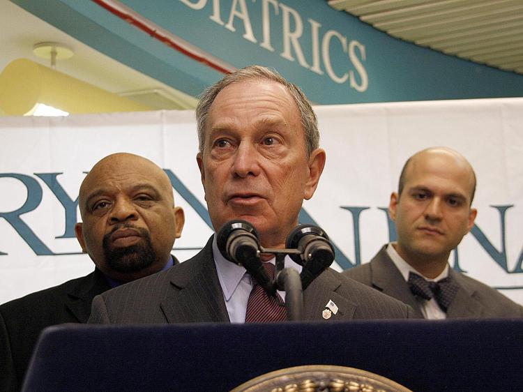 HEALTHCARE: Mayor Bloomberg speaking at the Ryan-NENA Community Health Center in Manhattan on Wednesday. (Jinaguo Wu/The Epoch Times)