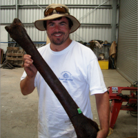 Mike Bunce with a moa bone. (Murdoch University) 