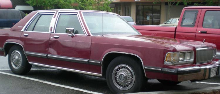 Ready to get rid of the old gas guzzler? Retire Your Ride is offering  up to 70 percent off a new, high-end commuter bicycle to those who permanently retire their 1995 or older vehicle through its national recycling program. (Joan Delaney/The Epoch Times)