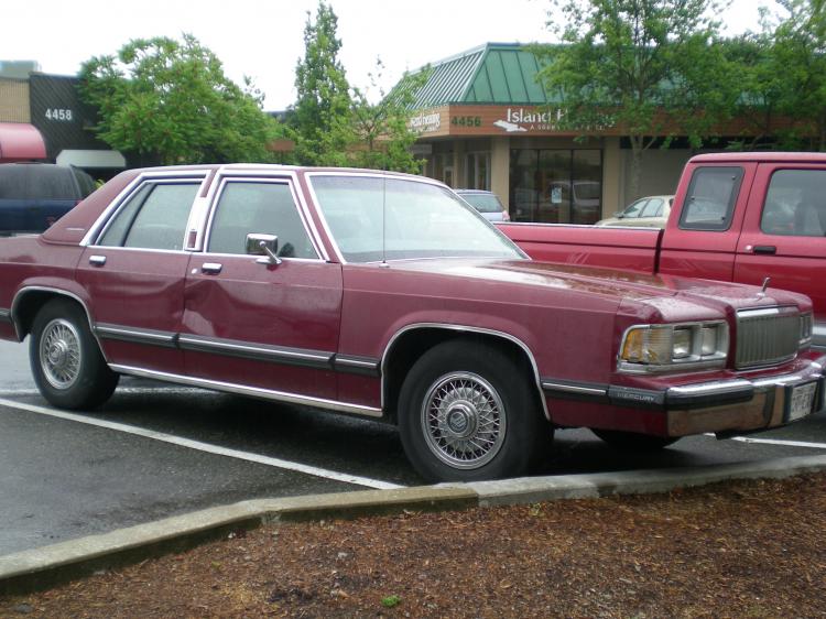 Ready to get rid of the old gas guzzler? Retire Your Ride is offering  up to 70 percent off a new, high-end commuter bicycle to those who permanently retire their 1995 or older vehicle through its national recycling program. (Joan Delaney/The Epoch Times)